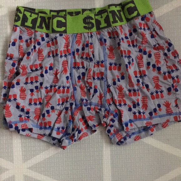 Brand New. NIB! 3 pc bundle of mens size M boxer briefs. Still in box. - Picture 4 of 4